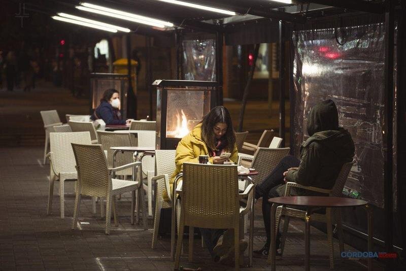  Terraza en Avenida de Barcelona. - José León. 