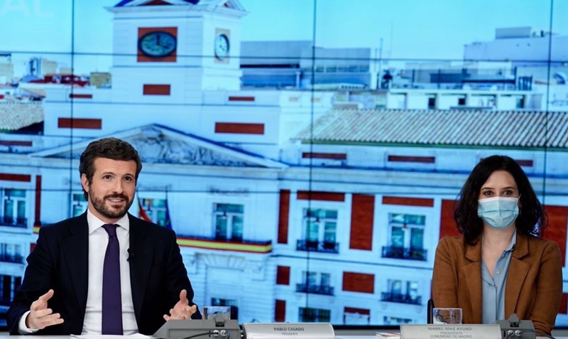  El líder del PP, Pablo Casado, y la presidenta de la Comunidad de Madrid, Isabel Díaz Ayuso, en la reunión de la Junta Directiva Nacional del PP. En Madrid, a 23 de marzo de 2021. - DAVID MUDARRA (PP) 