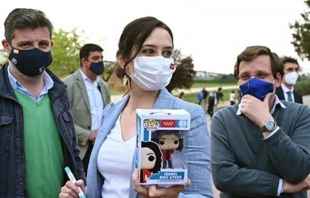  Isabel Díaz Ayuso con su Funko personalizado, vía Twitter: @Charless_GM 