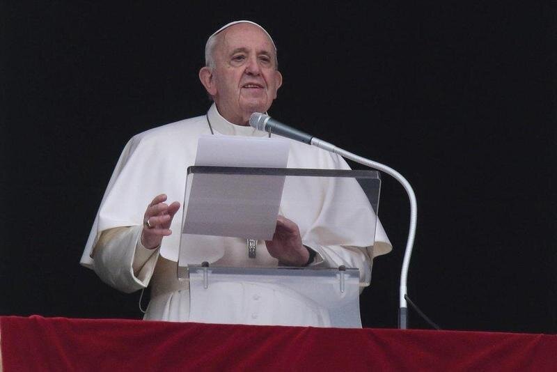  El Papa durante el rezo del Ángelus - Evandro Inetti 