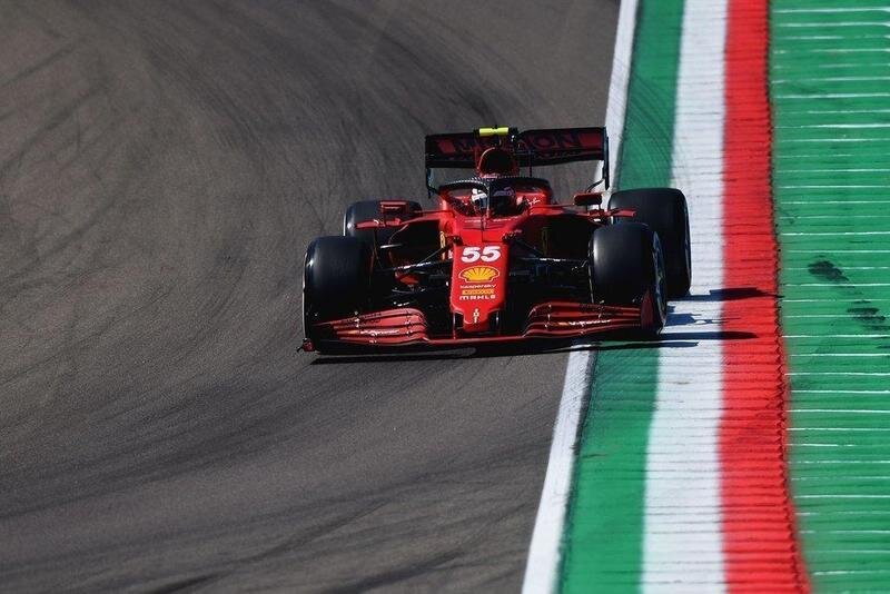  Carlos Sainz en los Libres 1 de Imola 