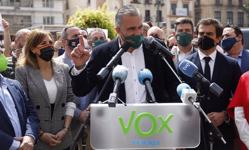  Javier Ortega Smith, secretario general de Vox, en rueda de prensa - ÁLEX ZEA / EUROPA PRESS 