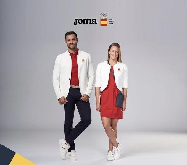  El palista Saúl Craviotto y la nadadora Mireia Belmonte con los trajes de Joma para la apertura de Tokio 2020 - Instagram - @jomasport 