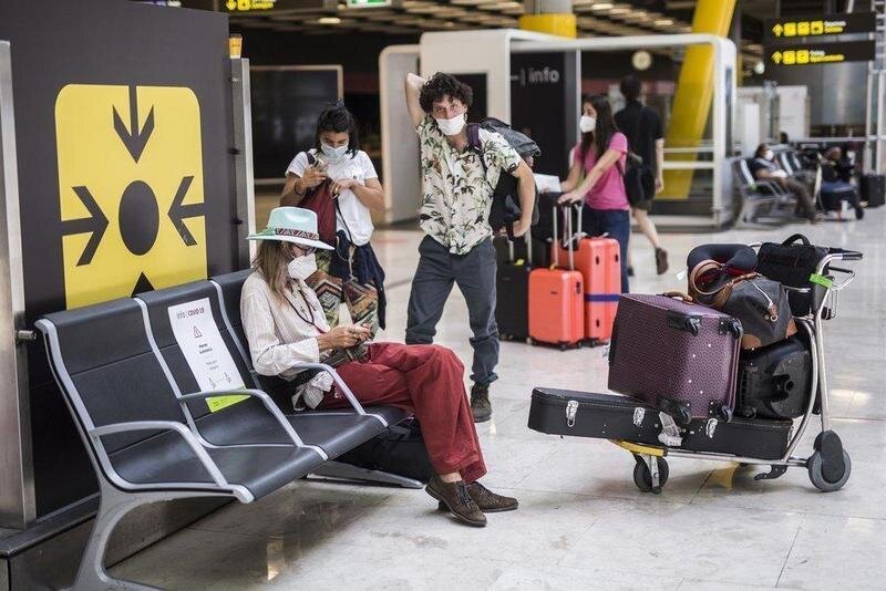  Pasajeros de la Terminal T4 del Aeropuerto Adolfo Suárez Madrid-Barajas. EUROPA PRESS 