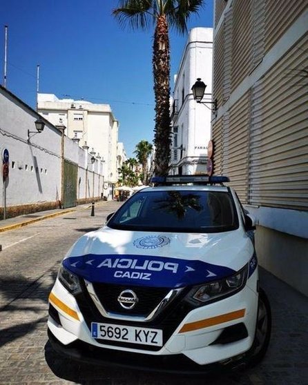  Patrulla de la Policía Local de Cádiz. - POLICÍA LOCAL DE CÁDIZ 