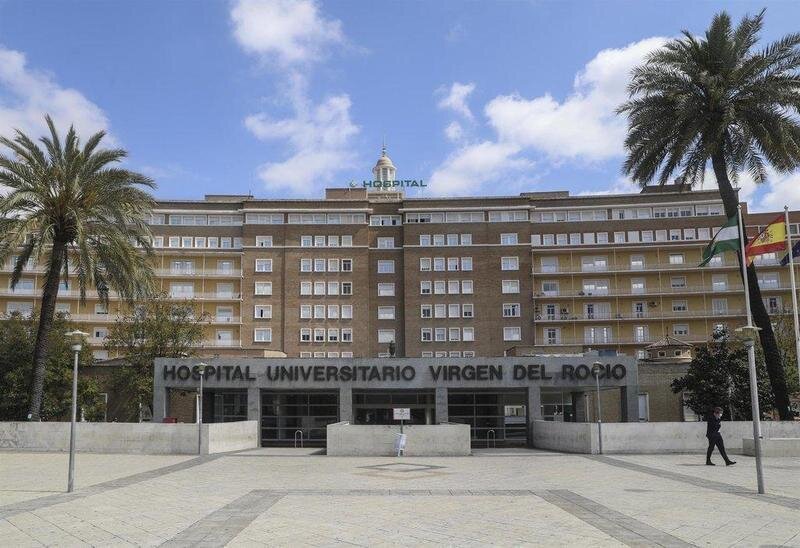  Fachada Hospital Universitario Virgen del Rocio - EuropaPress 