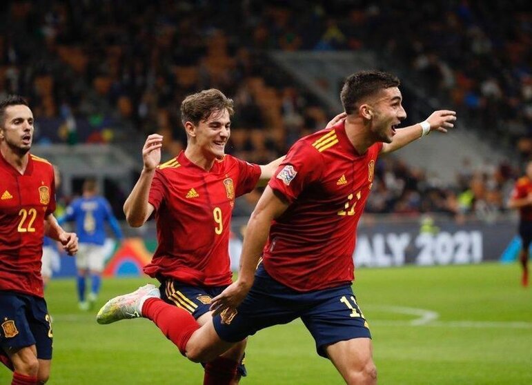 <p> Italia - España | @SEFutbol </p>