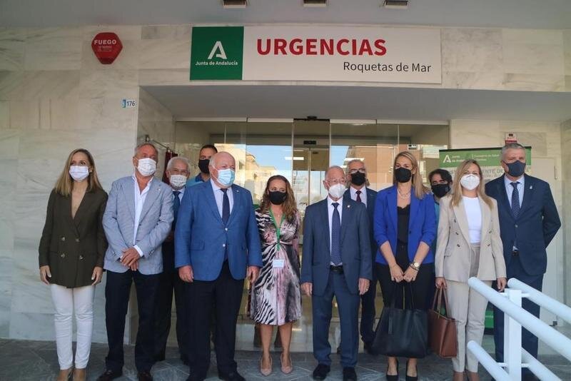 <p> El consejero de Salud y Familias de la Junta de Andalucía, Jesús Aguirre, visita las nuevas Urgencias abiertas en Roquetas de Mar (Almería). - JUNTA DE ANDALUCÍA </p>