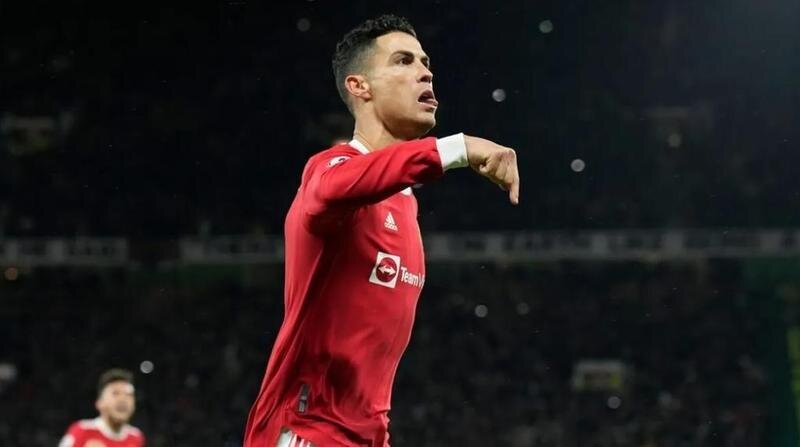 <p> Cristiano Ronaldo se solidariza con La Palma. </p>