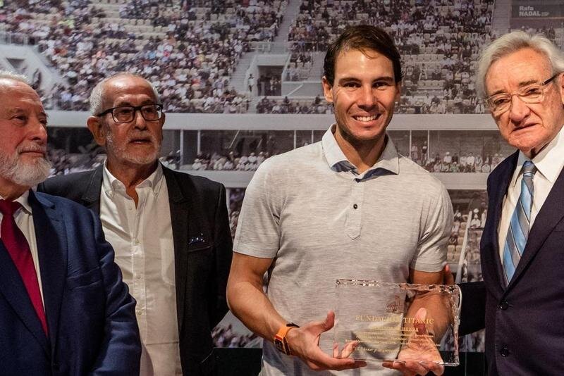 <p> Enrique López Veiga, Jesús Ferreiro, Rafa Nadal y Luis del Olmo </p>