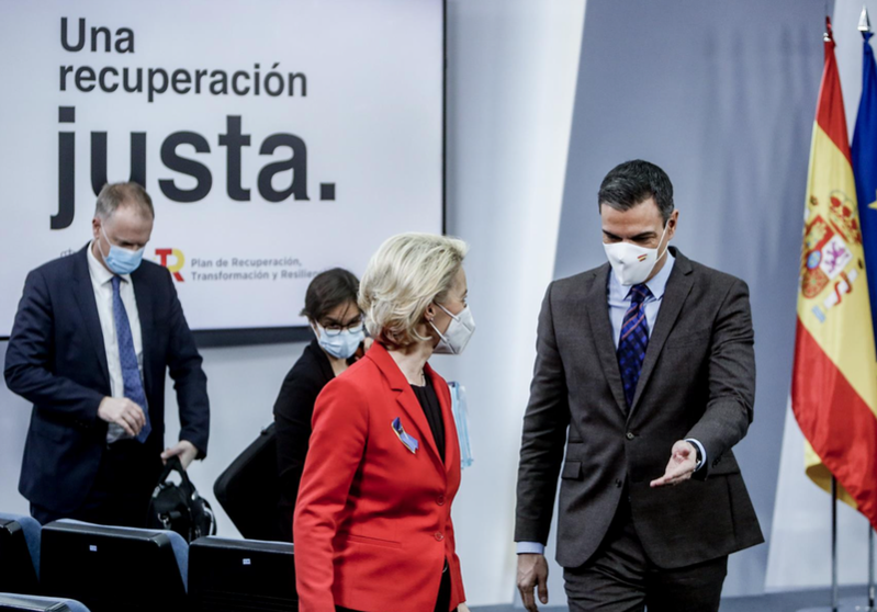 <p> Comisión Europea, Ursula von der Leyen, y el presidente del Gobierno, Pedro Sánchez, tras la rueda de prensa después de su reunión en La Moncloa, a 5 de marzo de 2022, en Madrid (España) - Ricardo Rubio - Europa Press </p>