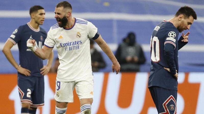 <p> Las dos caras de la moneda, la alegría de Benzema y la tristeza de Messi </p>