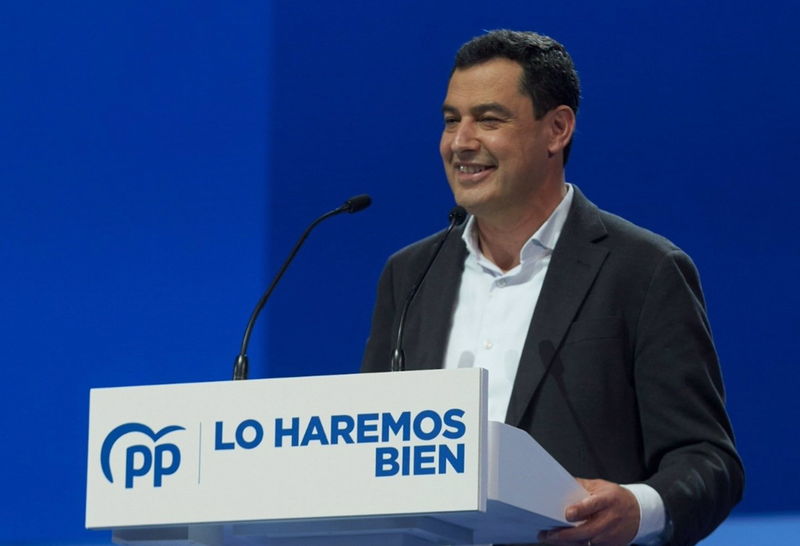 <p> Juanma Moreno, Durante Su Intervención Ante El Plenario Del XX Congreso Nacional Del PP, En Sevilla - JOAQUÍN CORCHERO-EUROPA PRESS </p>