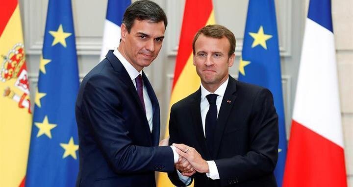 <p> Pedro Sánchez junto a Emmanuel Macron </p>