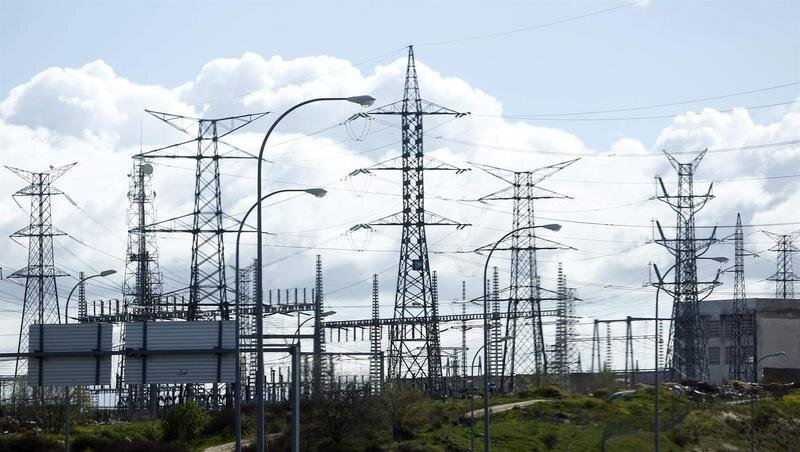 <p> Recursos de torre de alta tensión, electricidad </p>