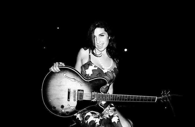 <p> Fotos de una jovial Amy Winehouse, con 19 años, en Londres y Nueva York - Cultura Inquieta </p>