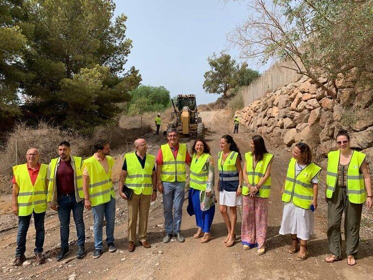 <p> obras del camino agrícola del Marchalejo </p>