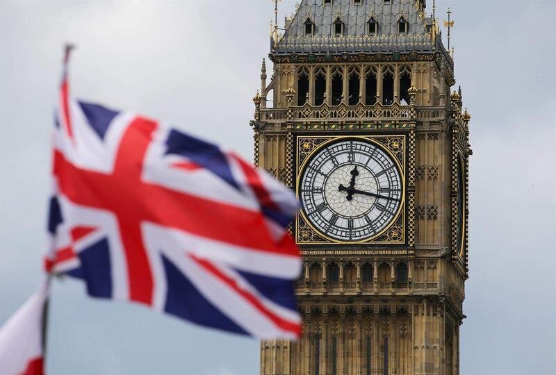 <p> Archivo - Bandera de Reino Unido con el Big Ben de fondo. - MICHAEL KAPPELER/DPA - Archivo </p>