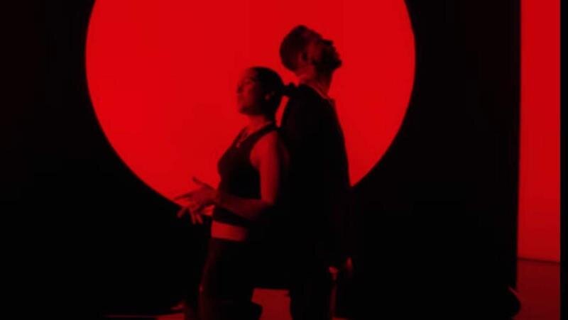 <p> Romeo Santos y Rosalía en su nuevo clip </p>