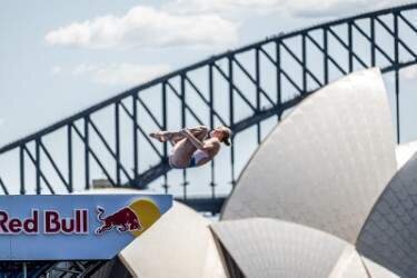 <p> Hunt e Iffland campeones de las Series Mundiales de Red Bull Cliff Diving 2022 </p>