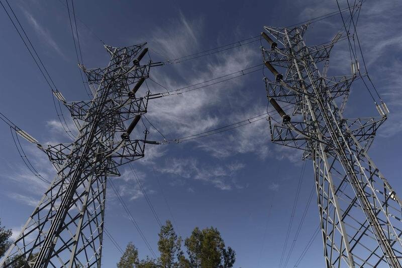  Dos torres eléctricas 