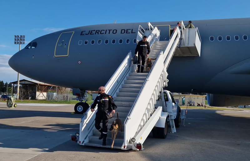  Efectivos de la Unidad Militar de Emergencias (UME) a su llegada a la base aérea militar de Incirlik (Turquía) - MINISTERIO DE DEFENSA 