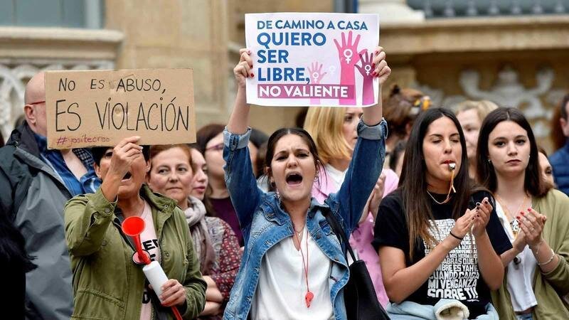  Manifestantes por la Ley de 'Solo sí es sí' 