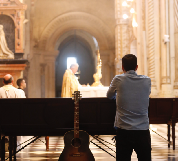  Uno de los músicos católicos participantes en el encuentro. - DIÓCESIS DE CÓRDOBA 