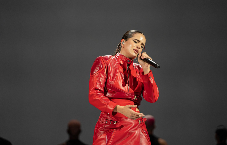  Archivo - La cantante Rosalía actúa dentro de su gira ‘Motomami Tour’ en el Palau Sant Jordi, a 23 de julio de 2022, en Barcelona - Pau Venteo - Europa Press - Archivo 