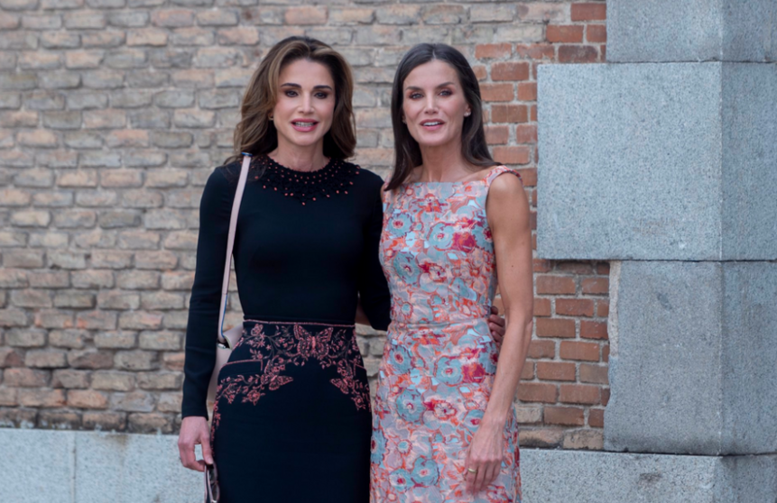  La Reina Letizia y Rania de Jordania, complicidad, sonrisas y duelo de elegancia en su reencuentro en Madrid 