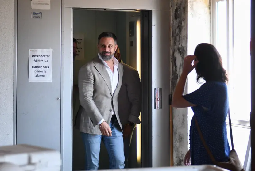  El presidente de Vox, Santiago Abascal, llega a una reunión con los representantes de Solidaridad, en Leganés <br>El presidente de Vox, Santiago Abascal, llega a una reunión con los representantes de Solidaridad, en Leganés - Europa Press 