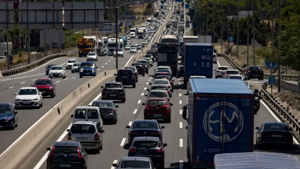  Archivo - Atascos en el Km 17 de la A4 - Eduardo Parra - Europa Press - Archivo 