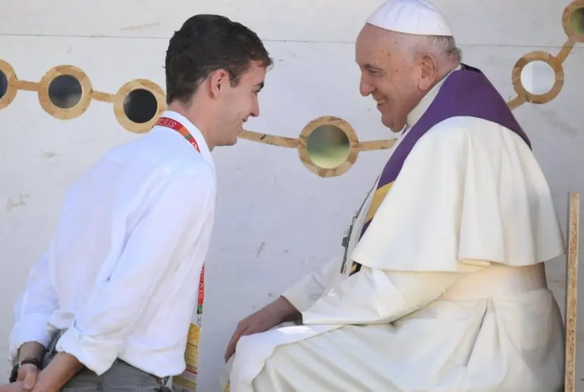  Francisco Valverde en el momento de la confesión con el Papa Francisco. - VATICAN MEDIA DIVISIONE FOTO 