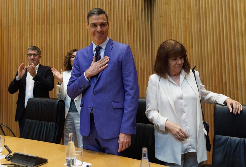  El presidente del Gobierno y secretario general del PSOE, Pedro Sánchez y la presidenta del PSOE, Cristina Narbona 