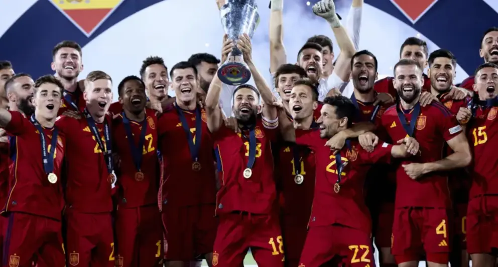  España celebra la UEFA Nations League.RFEF 