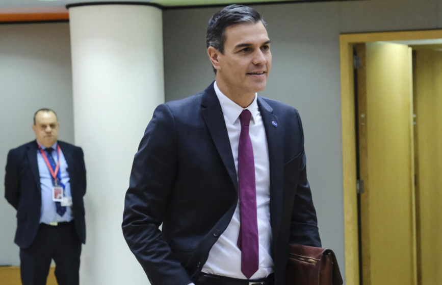  HANDOUT - 26 October 2023, Belgium, Brussels: Prime Minister of Spain Pedro Sanchez arrives to attend an EU Summit at the European Council building. Photo: Alexandros Michailidis/European Council/dpa - ATTENTION: editorial use only and only if the credit - Alexandros Michailidis/European / DPA 