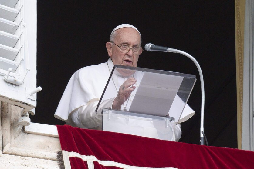  El Papa Francisco durante el Ángelus 