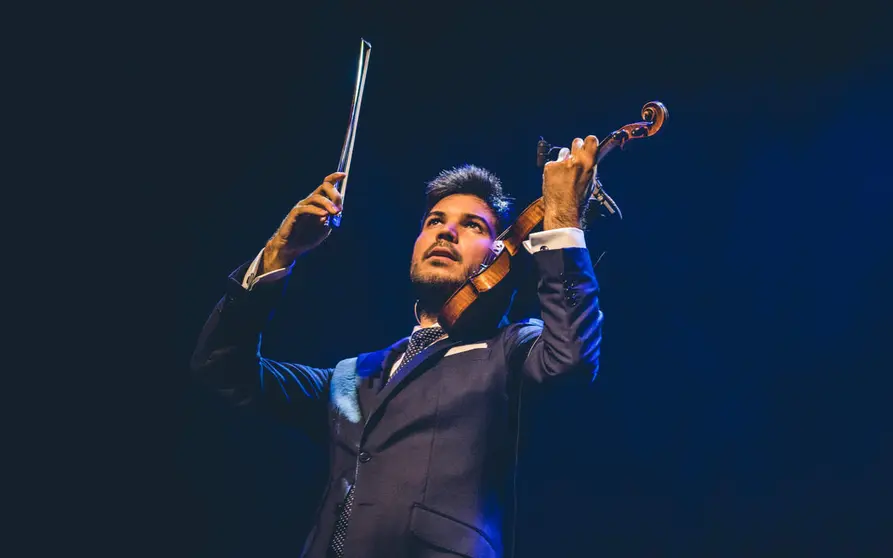  1 Paco Montalvo violin flamenco en concierto JPG  1920X1200 