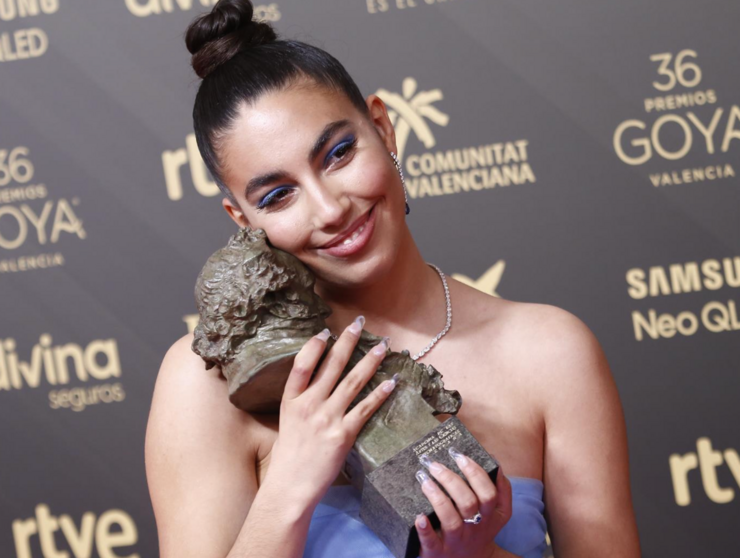  Archivo - María José Llergo posa con el Goya a mejor canción en el photocall de la 36ª gala de los Premios Goya, en el Palau de les Arts de Valencia, a 12 de febrero de 2022, en Valencia, Comunidad Valenciana, (España). - Javier Ramírez - Europa Press - Archivo 