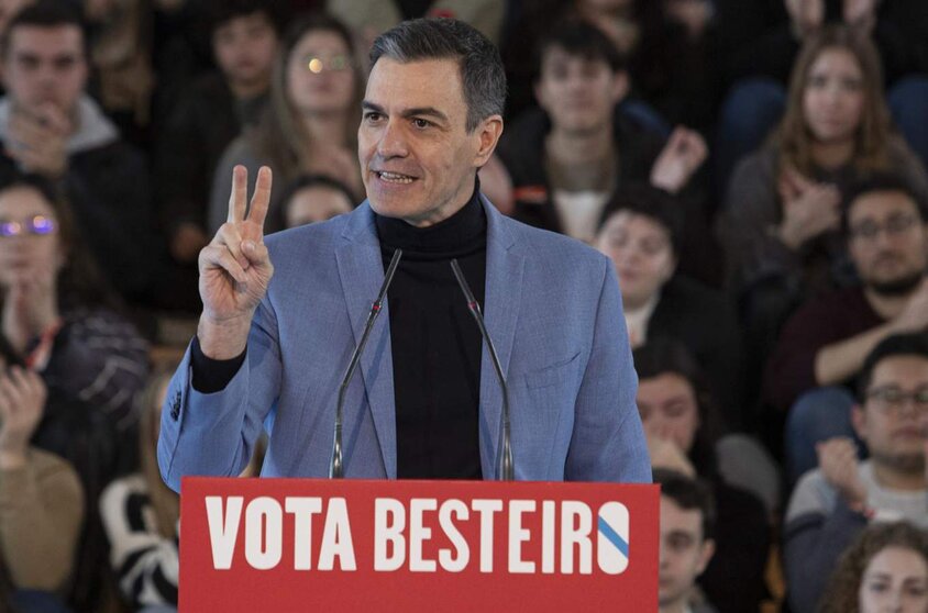  El secretario general del PSOE y presidente del Gobierno, Pedro Sánchez, interviene durante un mitin de campaña, a 10 de febrero de 2024, en Vigo, Pontevedra, Galicia (España). - Adrián Irago - Europa Press 