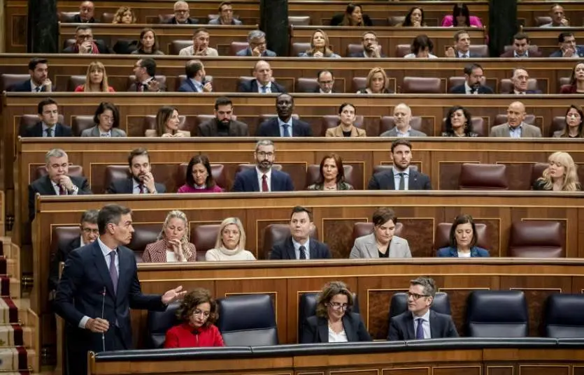  El presidente del Gobierno, Pedro Sánchez, interviene durante la sesión plenaria en el Congreso de los Diputados, a 21 de febrero de 2024, en Madrid (España) 