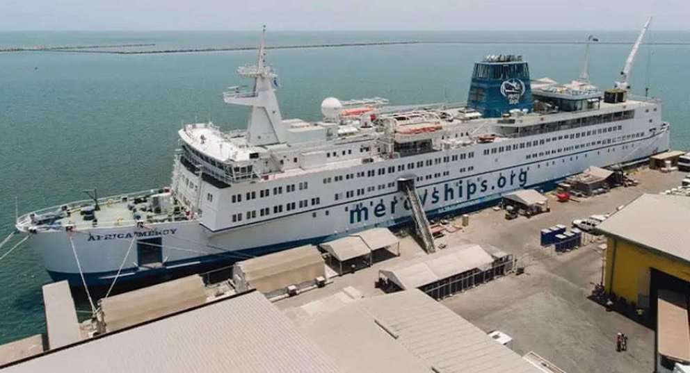  African-Mercy-hospital-ship-Mercy-Ships-website 