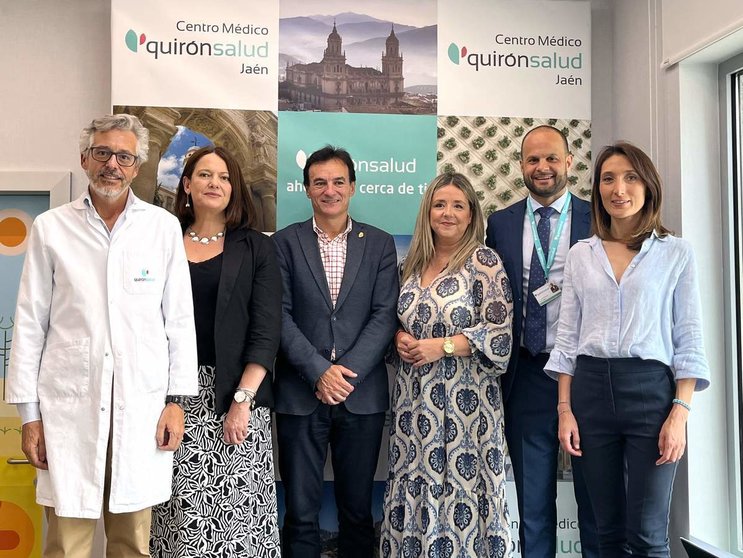  Visita institucional del alcalde al nuevo Centro Médico Quirónsalud Jaén 