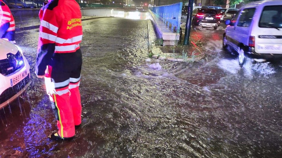  El túnel de San Isidro cortado en ambos sentidos por inundación en zona de calle Cigüeña en Valladolid - POLICÍA MUNICIPAL VALLADOLID | EP 