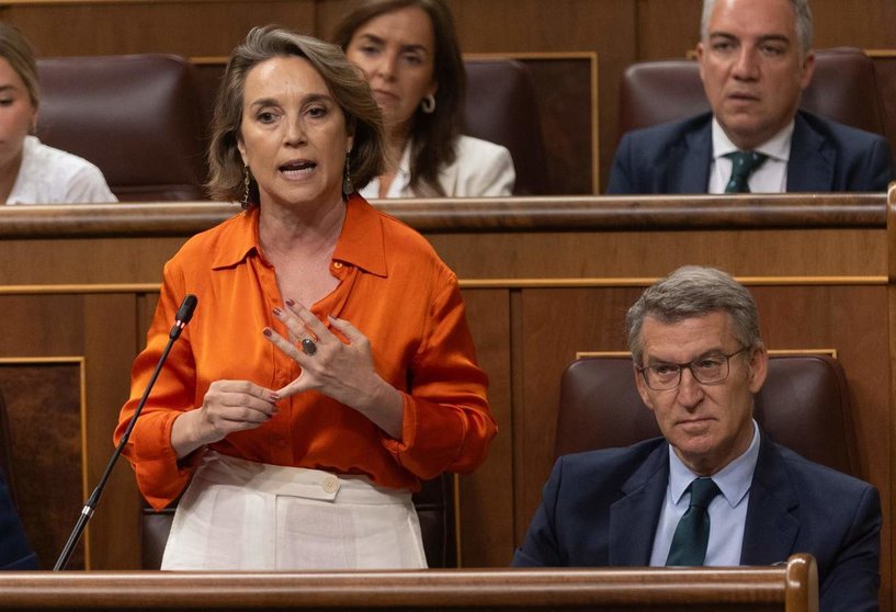  La secretaria general del PP, Cuca Gamarra, interviene durante una sesión de control al Gobierno, en el Congreso de los Diputados, a 26 de junio de 2024, en Madrid (España). - Eduardo Parra - Europa Press 