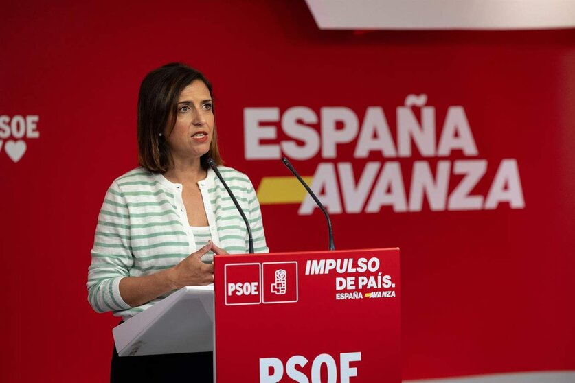  La portavoz del PSOE, Esther Peña, en una rueda de prensa en la sede nacional del partido en la calle Ferraz 