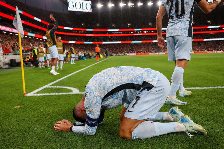  Cristiano Ronaldo celebrando su gol número 900 