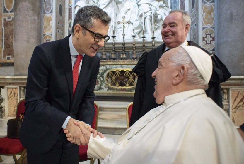  Bolaños reitera al Papa la invitación del Gobierno de España para visitar Canarias - MINISTERIO DE LA PRESIDENCIA | EP 