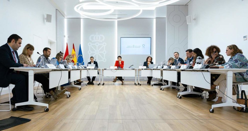  Imagen de la segunda reunión de la Comisión de Seguimiento del Ingreso Mínimo Vital, celebrada en Pamplona - MINISTERIO DE INCLUSIÓN Y SEGURIDAD SOCIAL 