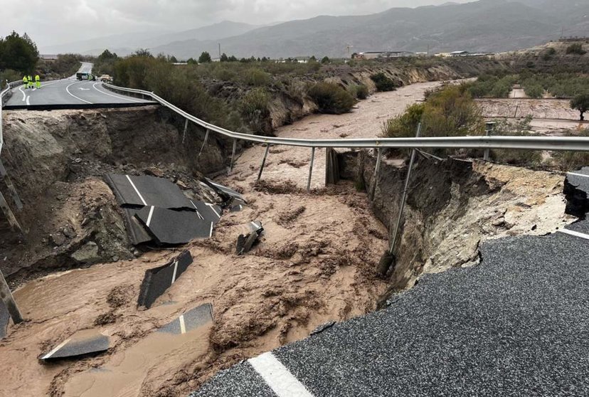  Los efectos de la DANA en la carretera A-334. - EUROPA PRESS 